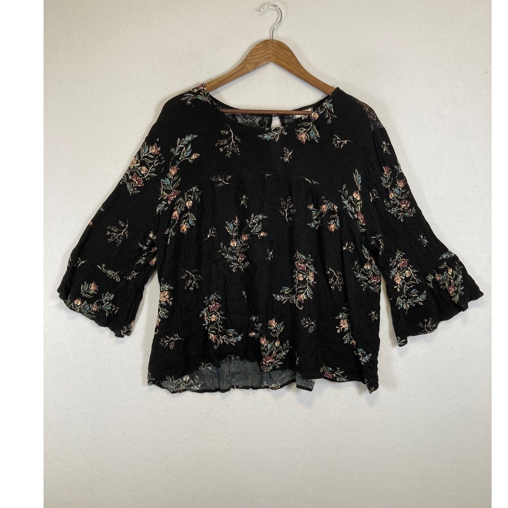 Romantic Ethereal Eyeshadow 2X Black Floral Lace Back Bell Sleeve‎ Babydoll Top